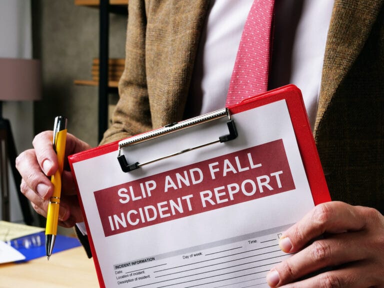 Lawyer offers slip and fall accident report form.